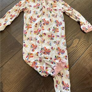 Magnetic Me Cream Footed One-Piece with Multicolor Pinwheel Hearts